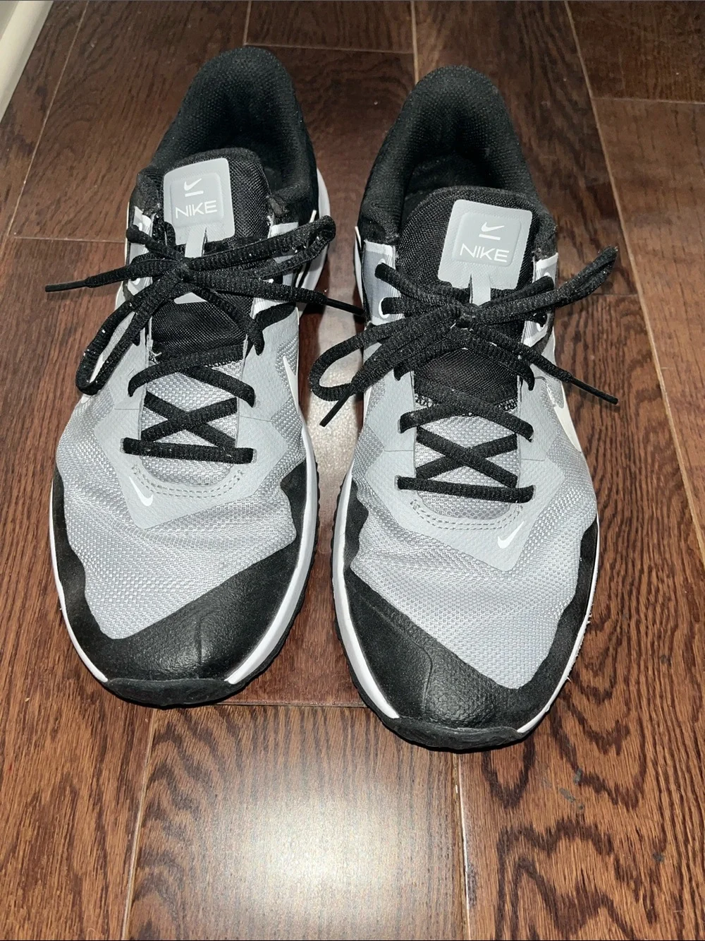 Nike Men’s Black & Gray Running Sneakers 10.5